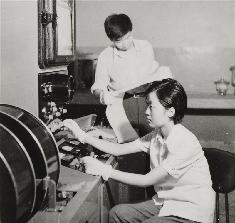 专心细致的做实验